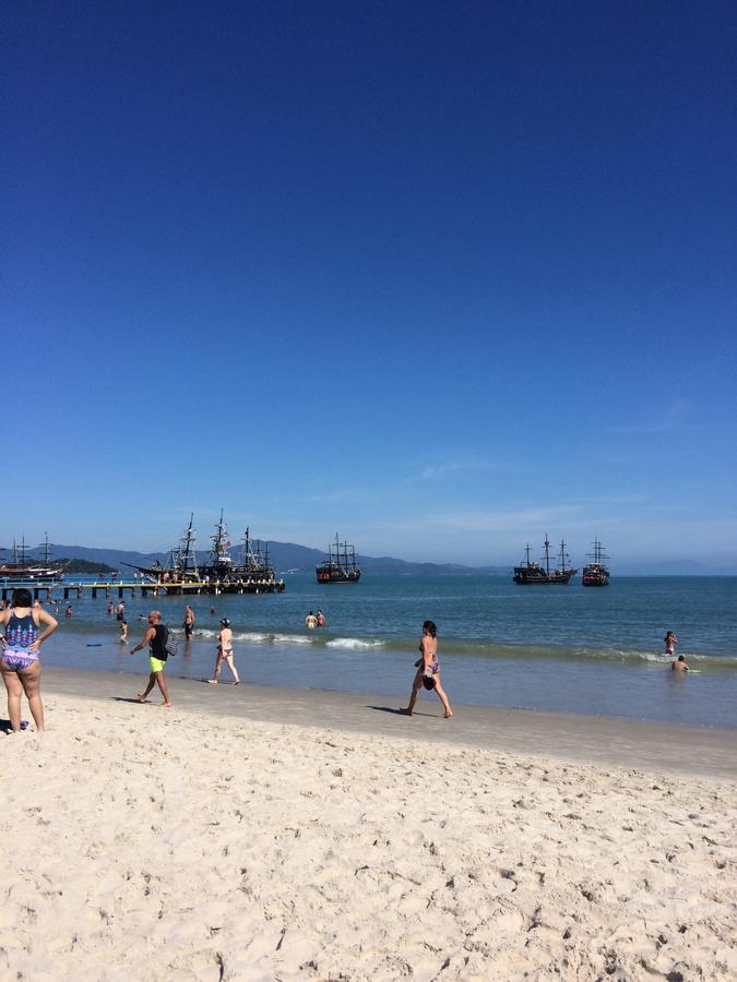 Lindo Apto, 50Metros Do Mar, Ideal Para Familias Florianopolis Exterior photo